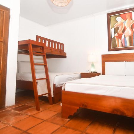 Hotel Aldea Pura Vida Puntarenas Bagian luar foto